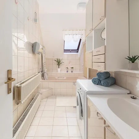 Apartma Lea Slovinský Hradec