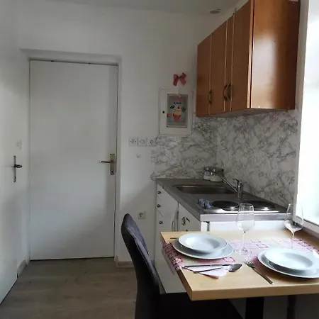 דירה Apartma Lea *
